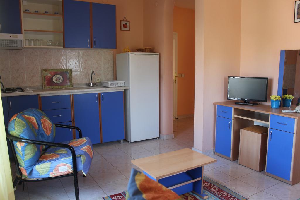 Yalcinkayalar Aparthotelダッチャ 部屋 写真